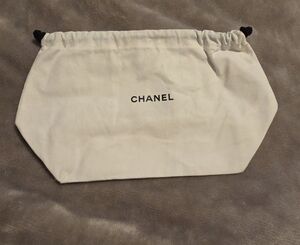 CHANEL Classic White Pouch